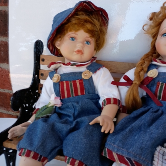 Ashley Belle Collection Porcelain dolls Andrew and Ramona - Picture 5 of 16